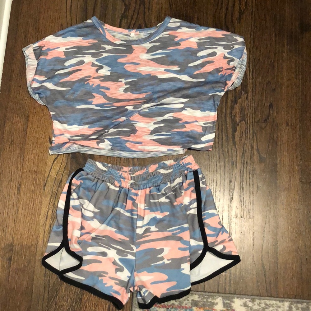 Matching army set